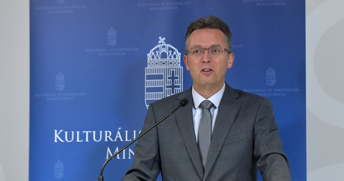 Tarr Zoltán: Hankó Balázs több mint 25 millió forintot költött VIP-váró szolgáltatásra minisztersége alatt