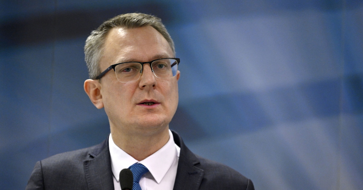 A KDNP úgy látja, megjelentek a Soros-szervezetek, hogy szivárványos propagandát vigyenek az iskolákba