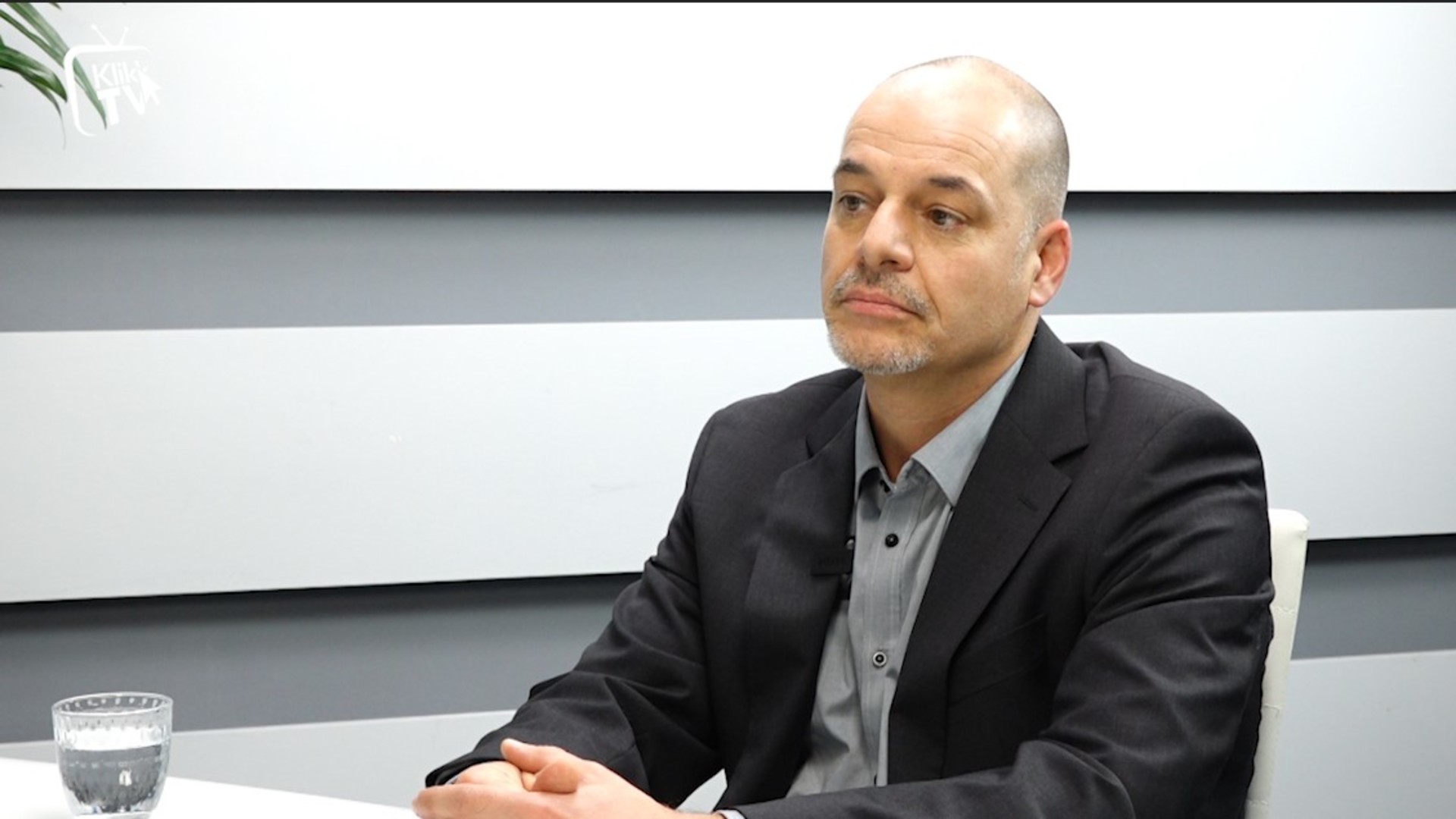 Szelényi Zoltán: Semmelweis országában nincs kézfertőtlenítő